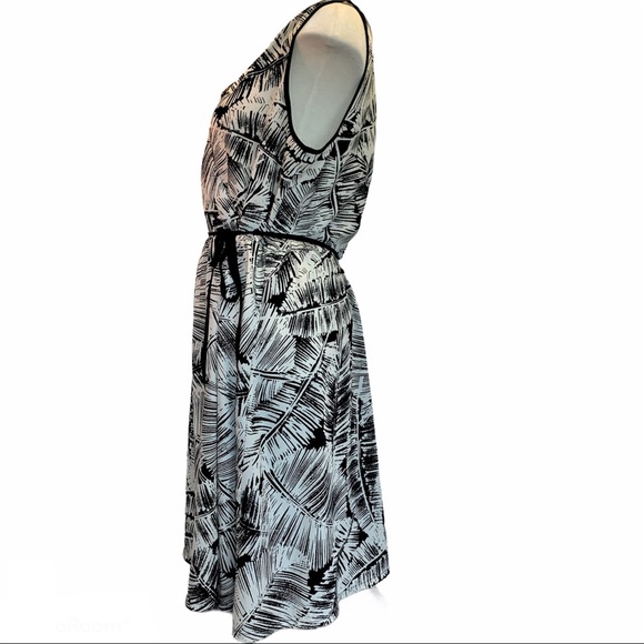 Tristan Black white floral dress Sz XL - Picture 2 of 5